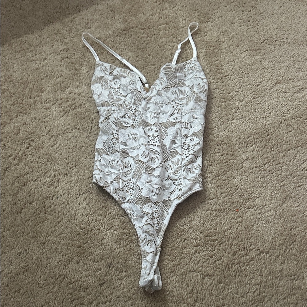 Lulu's White Lace Floral Bodysuit